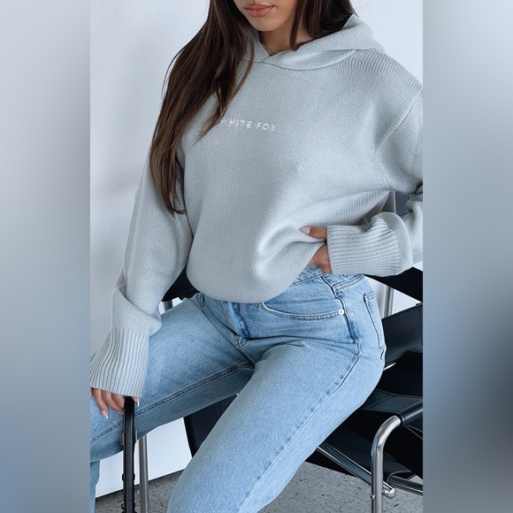 White Fox Boutique It's Cool Knit Hoodie Light Grey S/M - Picture 4 of 4